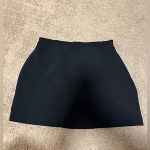 A&F Scarlett Premium Crepe Mini Skort